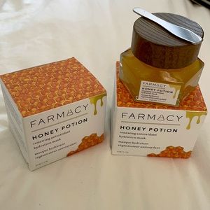 Farmacy Honey Potion